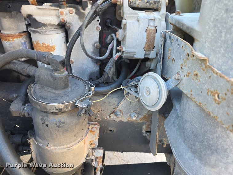 image for item FI0651 2000 Freightliner FL70 flatbed truck