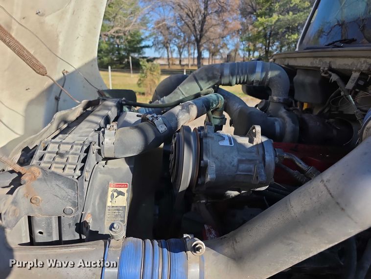 image for item FI0651 2000 Freightliner FL70 flatbed truck