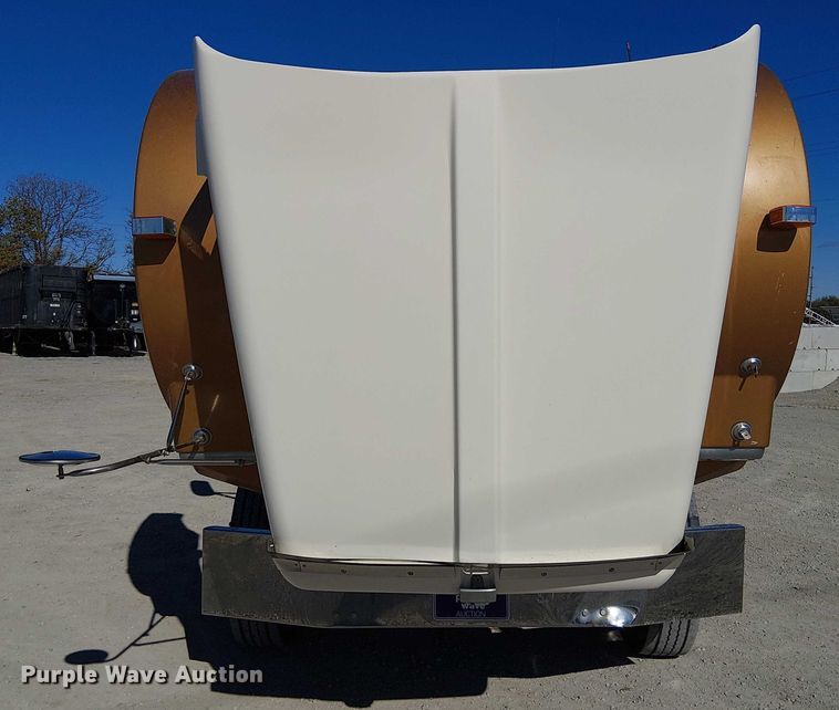 image for item FK0541 2002 Kenworth T800 semi truck