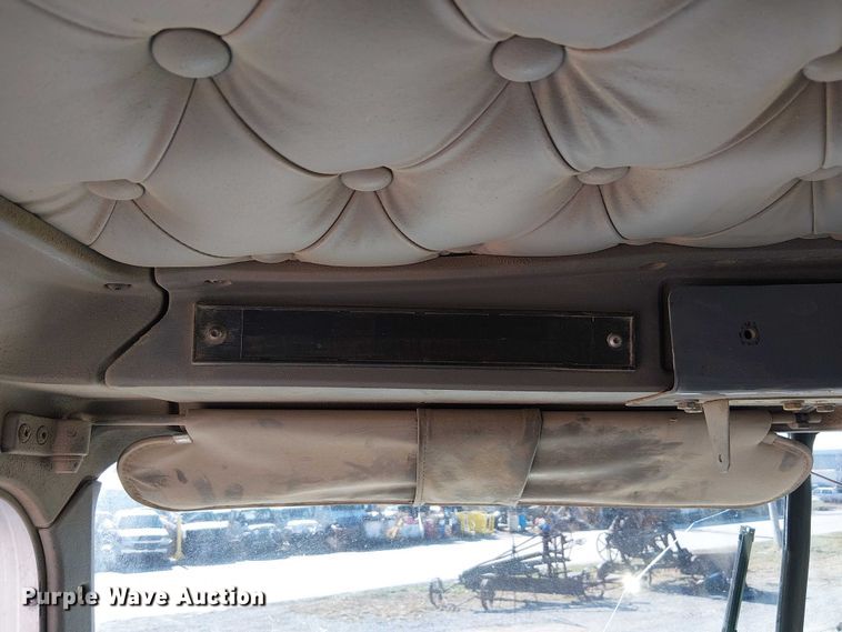 image for item FK0541 2002 Kenworth T800 semi truck