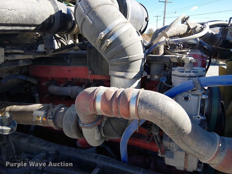 image for item FK0541 2002 Kenworth T800 semi truck