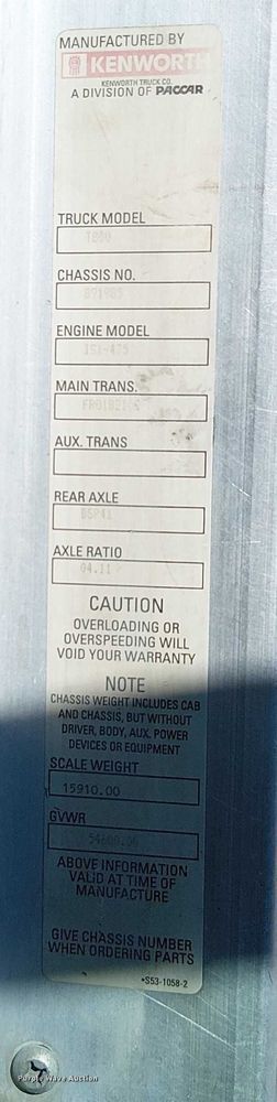 image for item FK0541 2002 Kenworth T800 semi truck