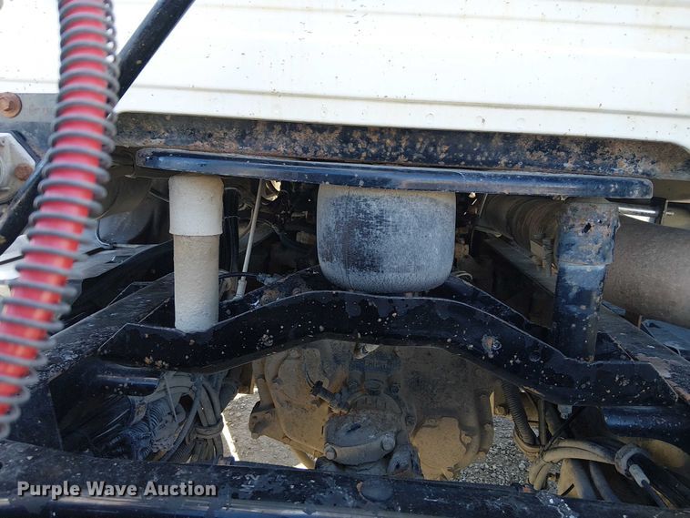 image for item FK0542 2004 Mack CX613 semi truck