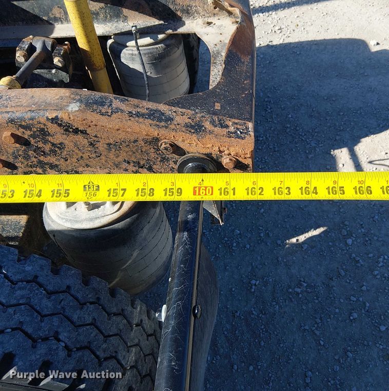 image for item FK0542 2004 Mack CX613 semi truck