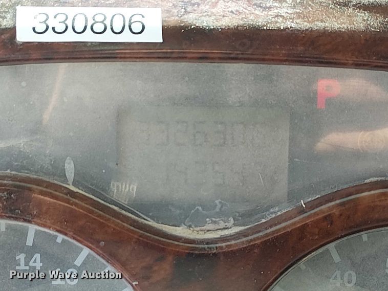 image for item FK0542 2004 Mack CX613 semi truck