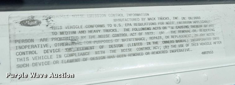 image for item FK0542 2004 Mack CX613 semi truck