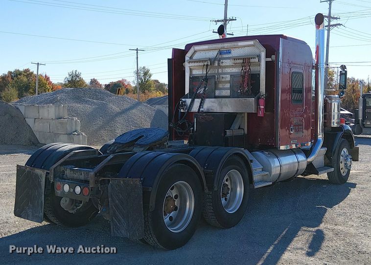 image for item FK0543 2006 Kenworth T800 semi truck