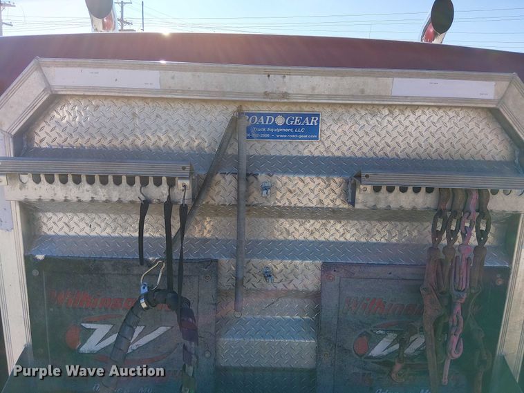 image for item FK0543 2006 Kenworth T800 semi truck