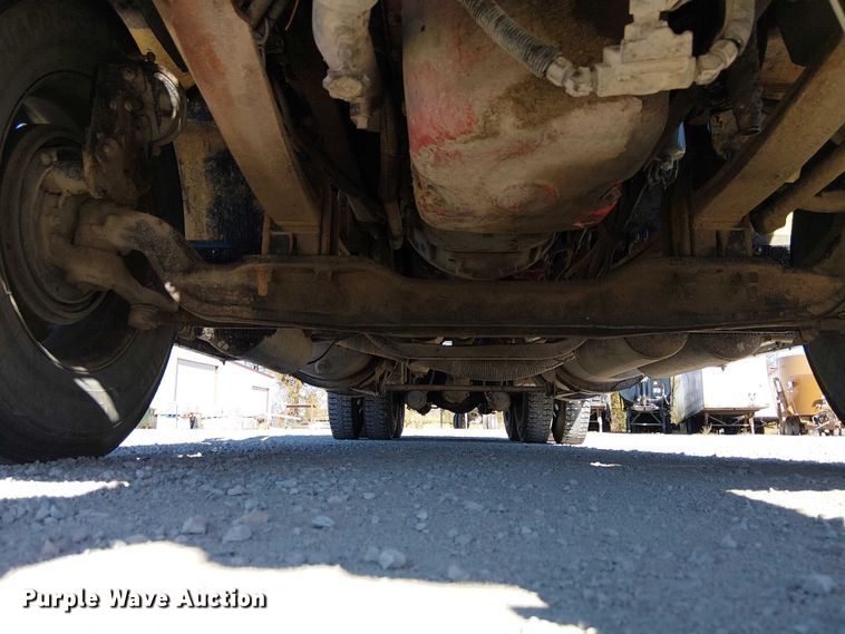 image for item FK0543 2006 Kenworth T800 semi truck