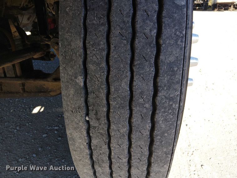 image for item FK0543 2006 Kenworth T800 semi truck