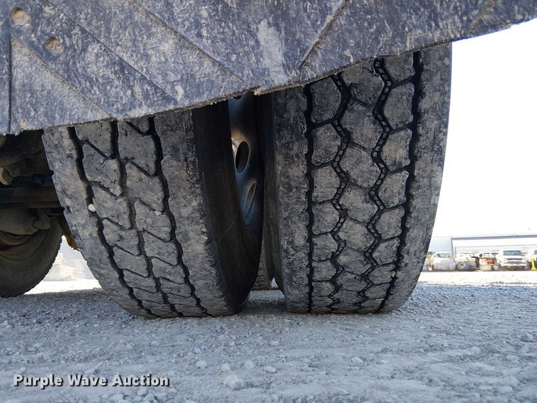 image for item FK0543 2006 Kenworth T800 semi truck