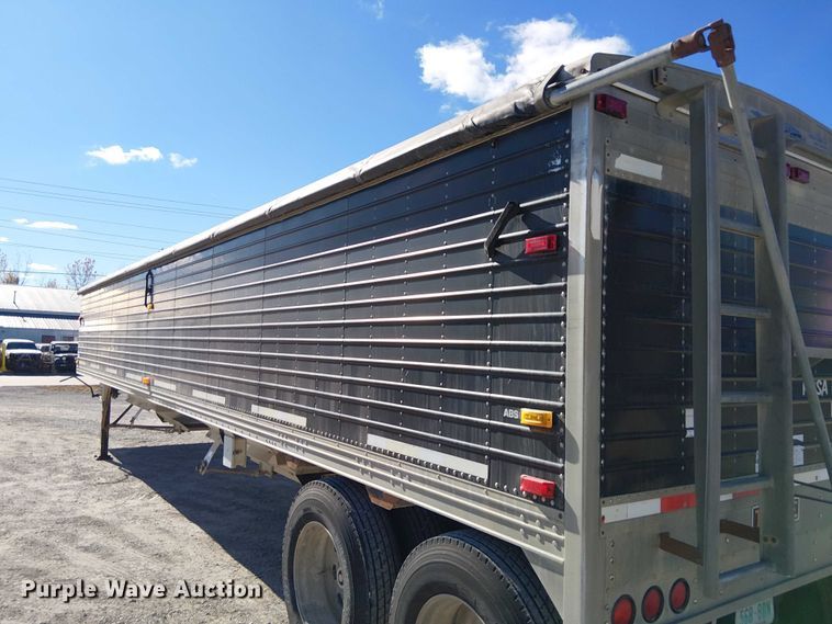 image for item FK0546 2001 Timpte grain trailer