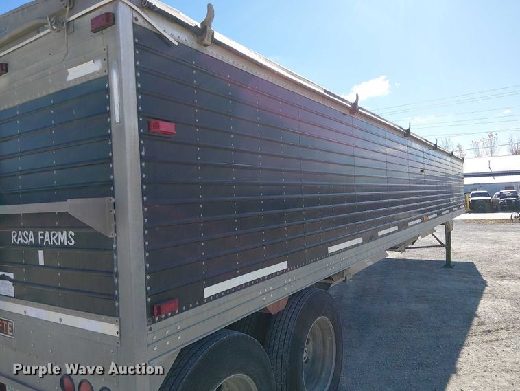 image for item FK0546 2001 Timpte grain trailer