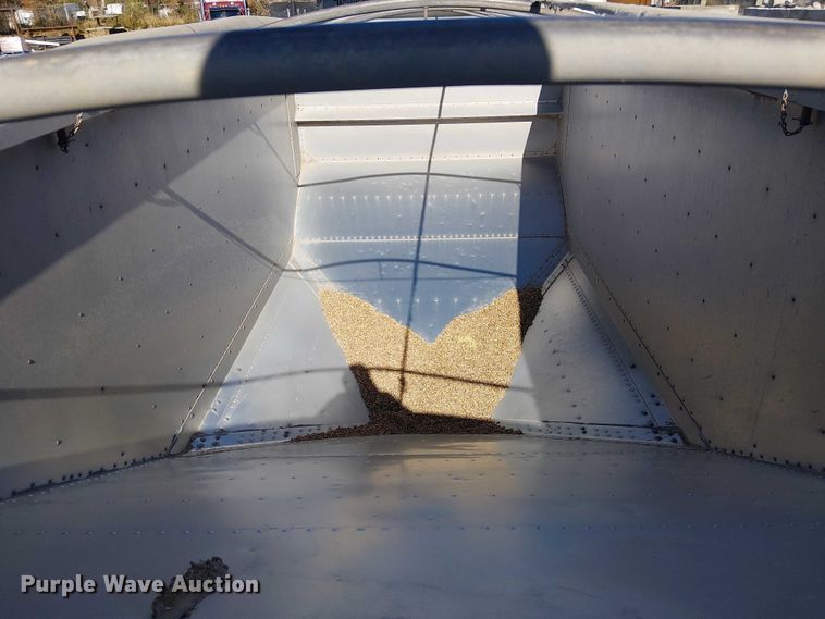 image for item FK0546 2001 Timpte grain trailer