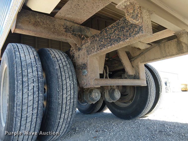 image for item FK0546 2001 Timpte grain trailer