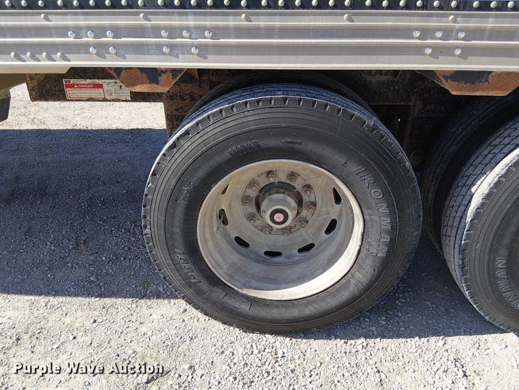 image for item FK0546 2001 Timpte grain trailer