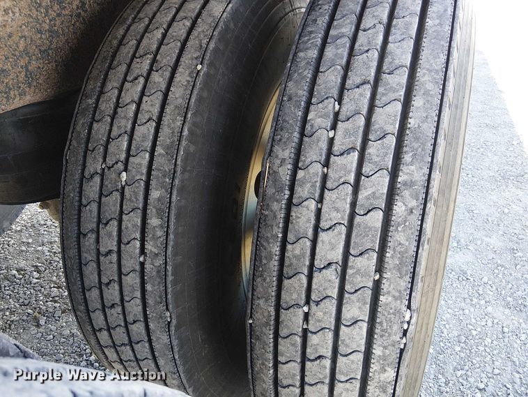 image for item FK0546 2001 Timpte grain trailer