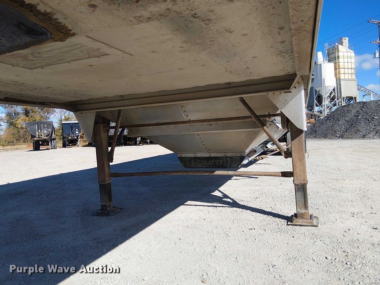 image for item FK0549 2013 Timpte grain trailer