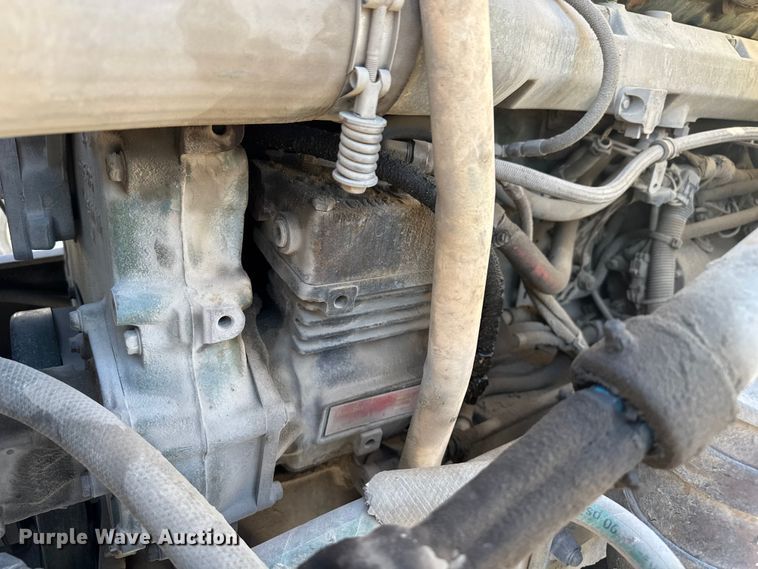 image for item FK0574 1999 Volvo WG semi truck