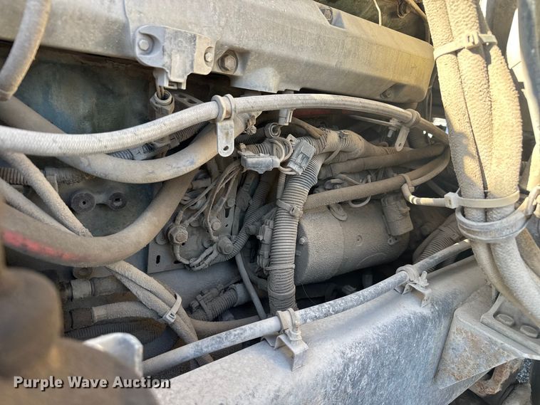 image for item FK0574 1999 Volvo WG semi truck