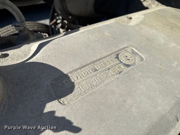 image for item FK0574 1999 Volvo WG semi truck