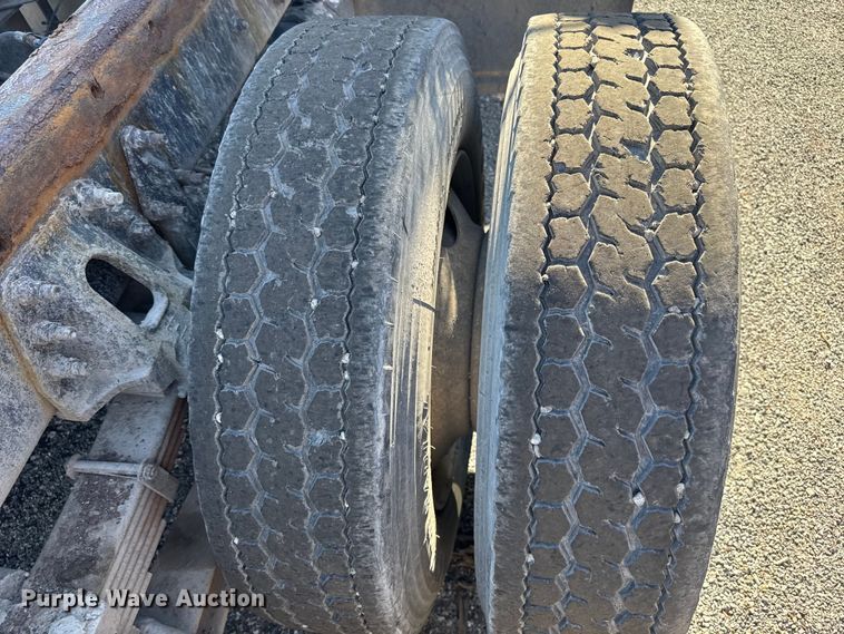 image for item FK0574 1999 Volvo WG semi truck