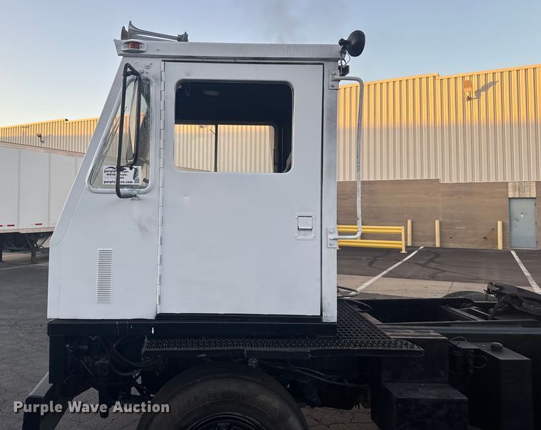 image for item FK0581 Ottawa  YT30 yard truck