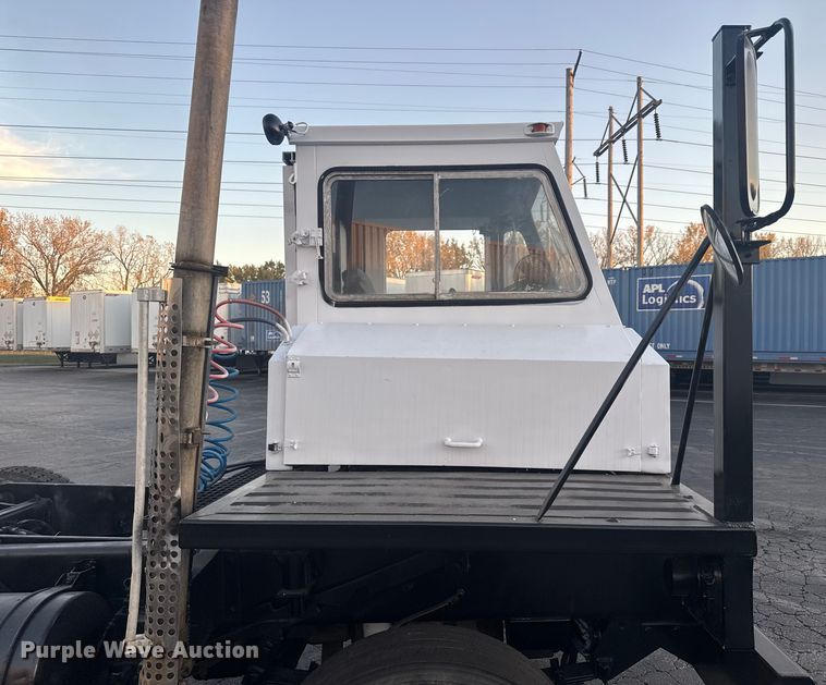 image for item FK0581 Ottawa  YT30 yard truck