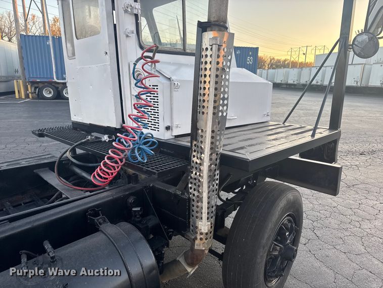 image for item FK0581 Ottawa  YT30 yard truck