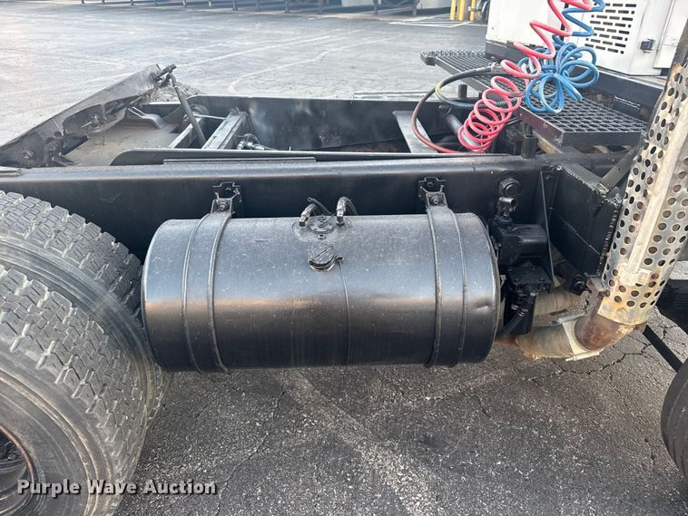 image for item FK0581 Ottawa  YT30 yard truck