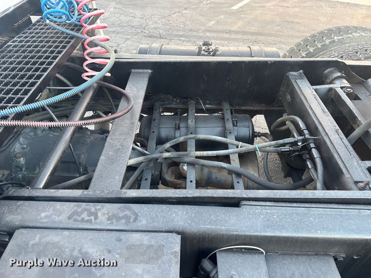 image for item FK0581 Ottawa  YT30 yard truck