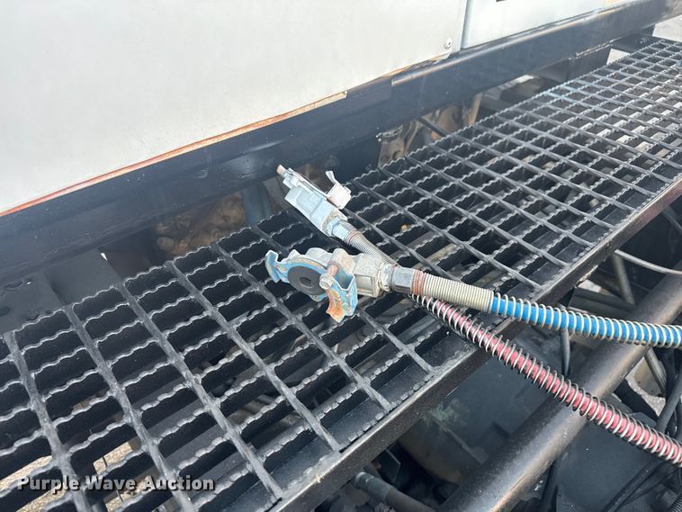 image for item FK0581 Ottawa  YT30 yard truck