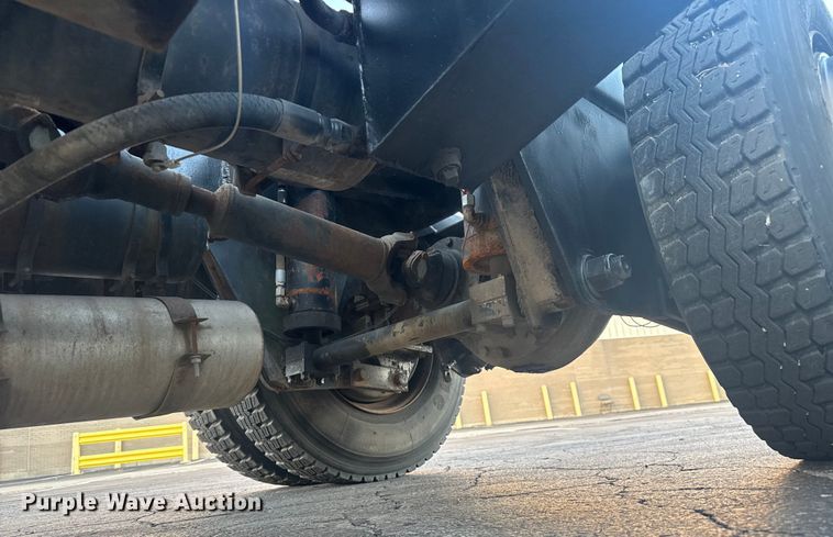 image for item FK0581 Ottawa  YT30 yard truck