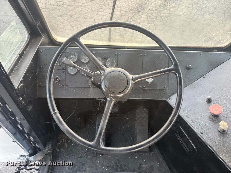 image for item FK0581 Ottawa  YT30 yard truck