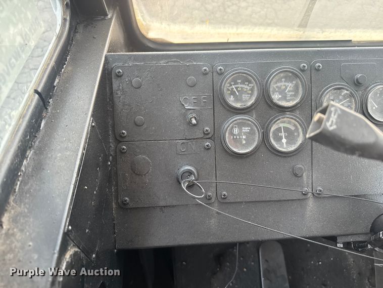 image for item FK0581 Ottawa  YT30 yard truck