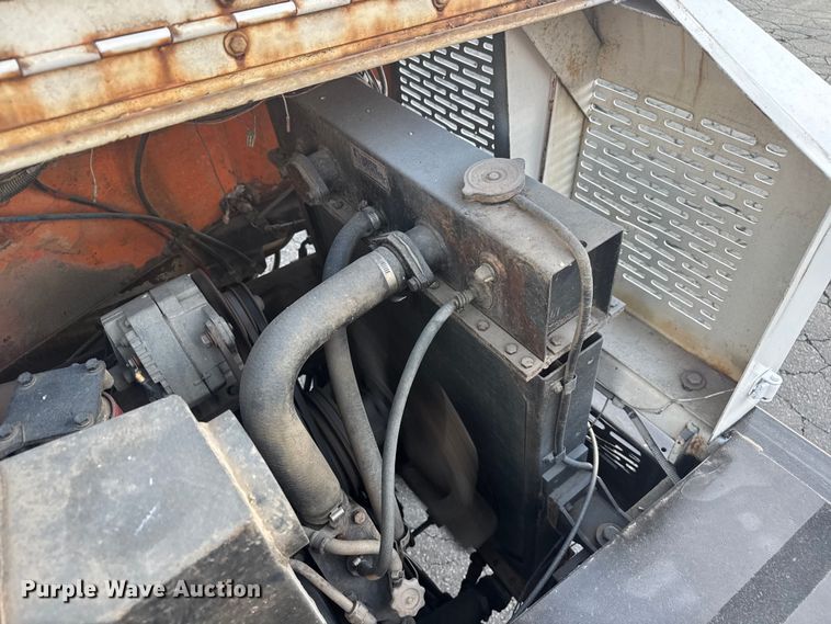 image for item FK0581 Ottawa  YT30 yard truck