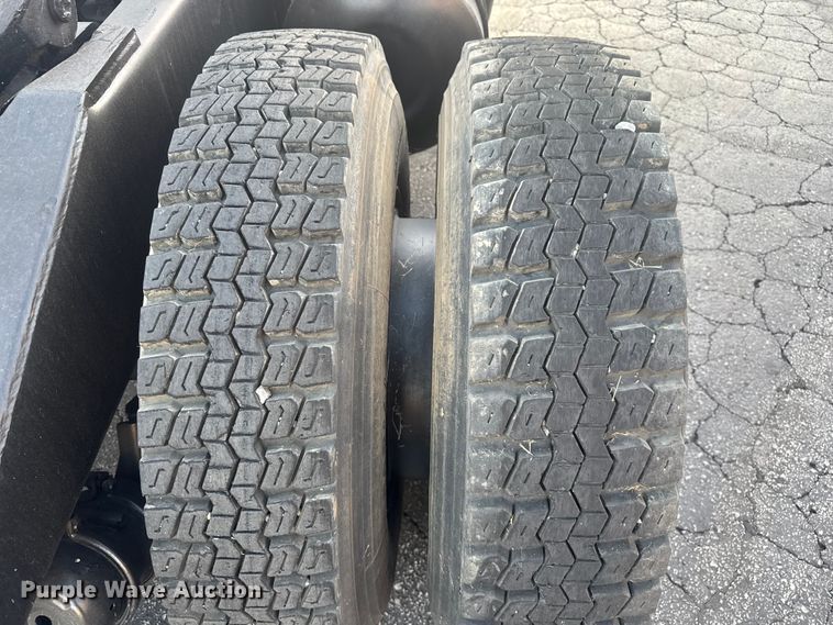 image for item FK0581 Ottawa  YT30 yard truck