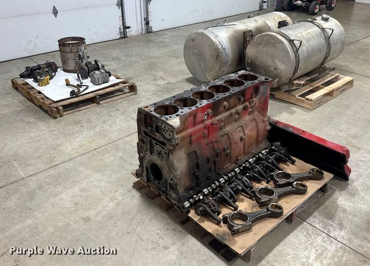 image for item FK0582 Truck parts 