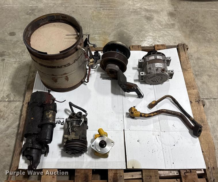 image for item FK0582 Truck parts 