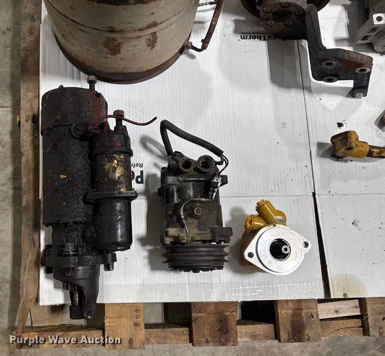 image for item FK0582 Truck parts 