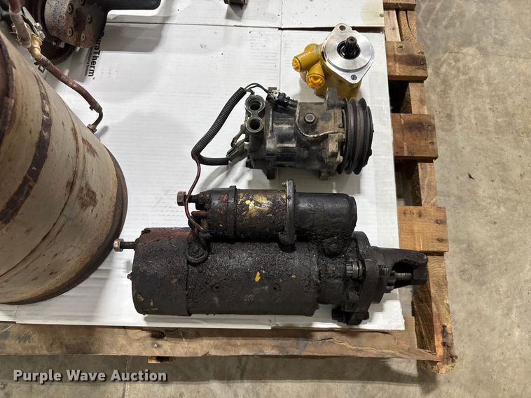 image for item FK0582 Truck parts 