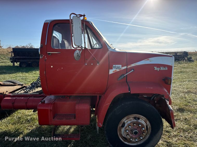 image for item FK0587 1982 GMC Top Kick semi truck