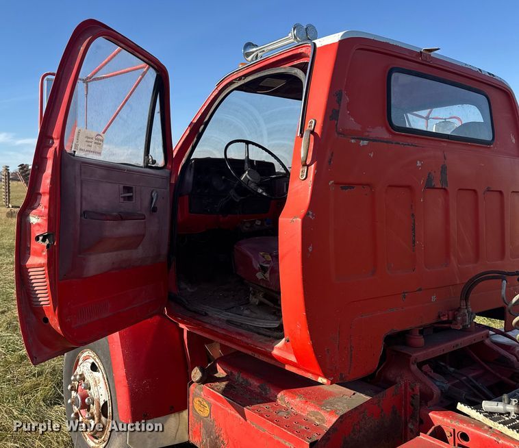 image for item FK0587 1982 GMC Top Kick semi truck