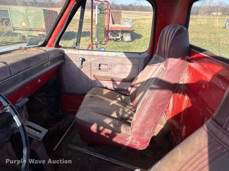 image for item FK0587 1982 GMC Top Kick semi truck