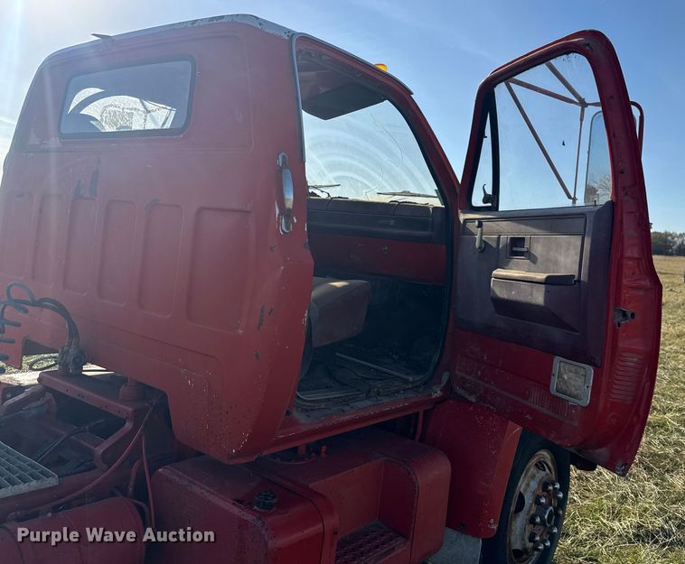 image for item FK0587 1982 GMC Top Kick semi truck