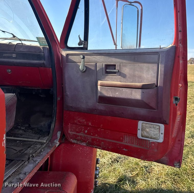 image for item FK0587 1982 GMC Top Kick semi truck