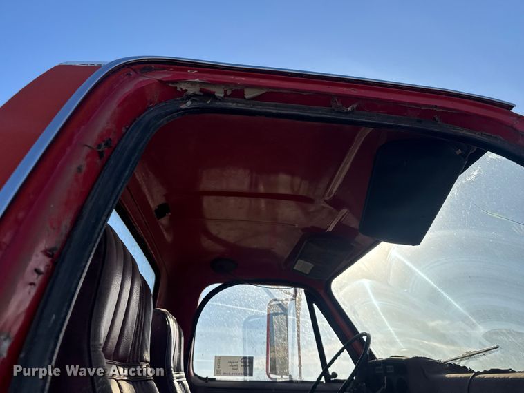 image for item FK0587 1982 GMC Top Kick semi truck