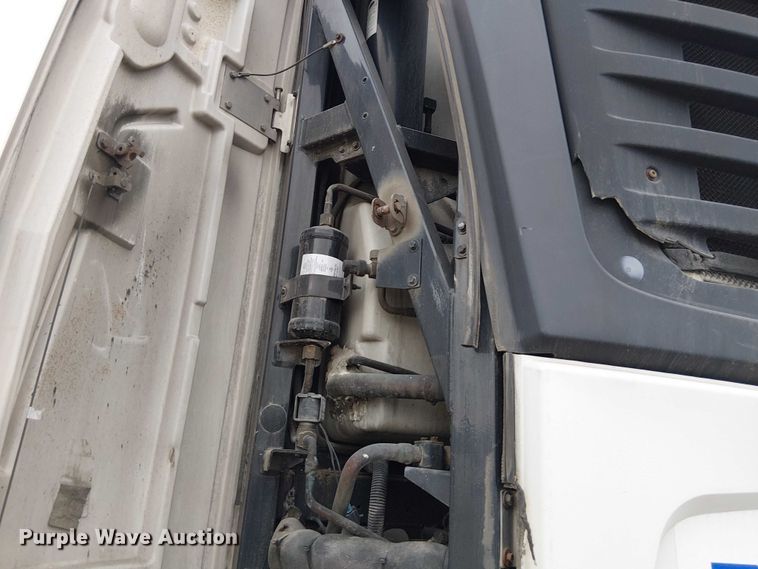 image for item FK0637 2019 Utility VS2RA refrigerated van trailer