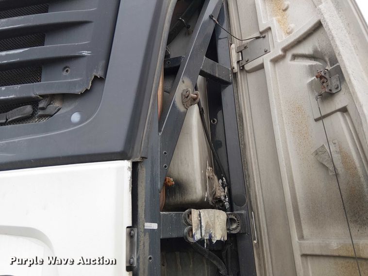 image for item FK0637 2019 Utility VS2RA refrigerated van trailer