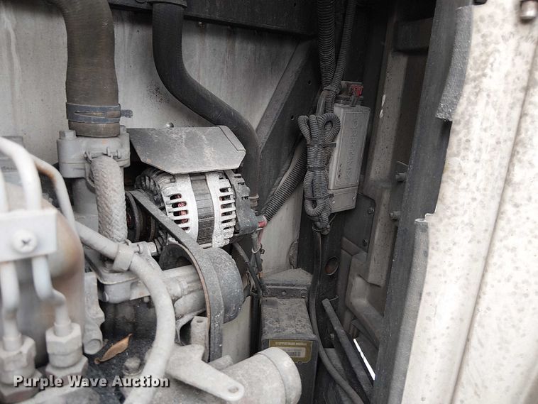 image for item FK0639 2016 Utility VS2RA refrigerated van trailer